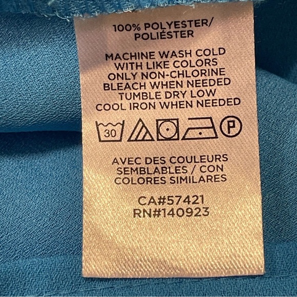 LOFT Outlet NWOT Floral Sleeveless Blouse in Blue - Picture 4 of 4